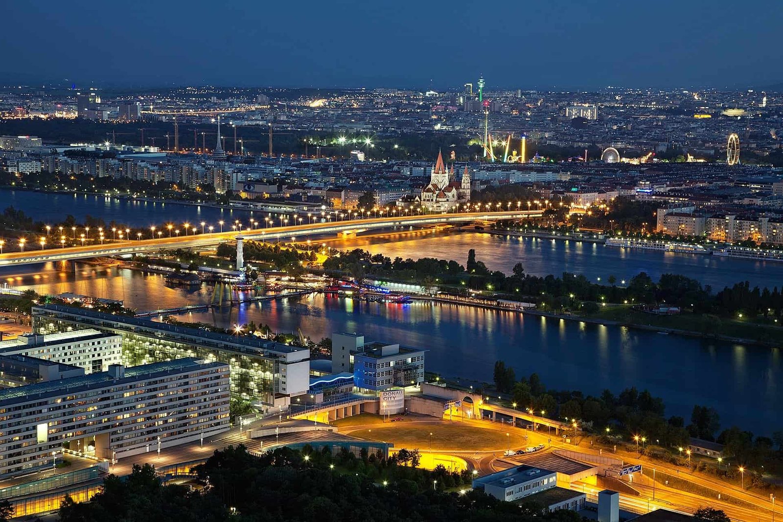 Table Dance Bars in Vienna now and then