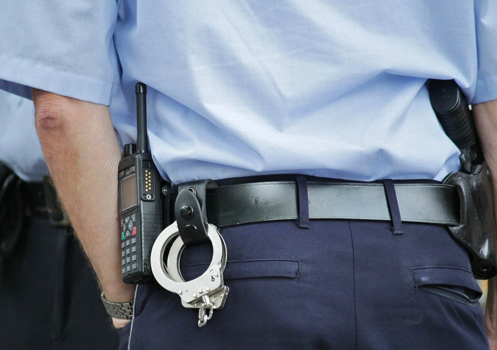 Mutmaßlicher Zuhälter verhaftet, weil er 20-Jährigen zur Prostitution gezwungen haben soll