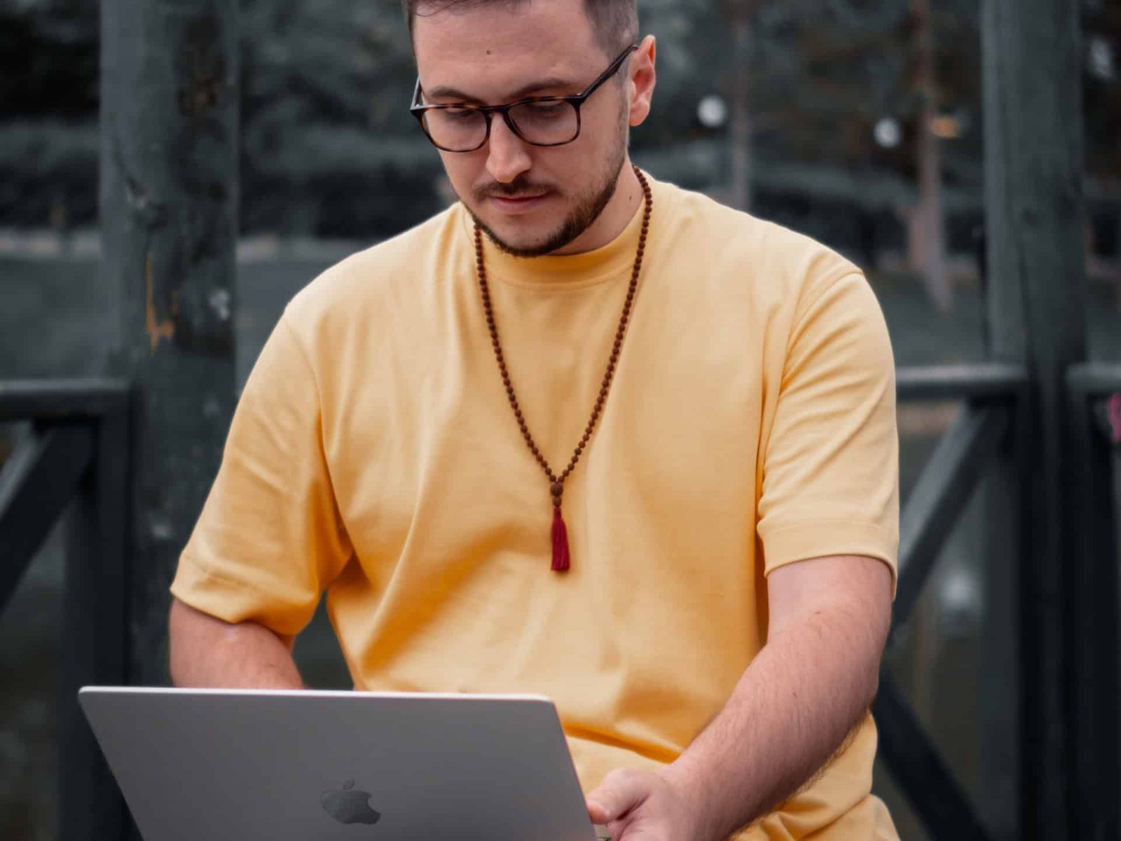 How to identify fake girl reviews on punter forums