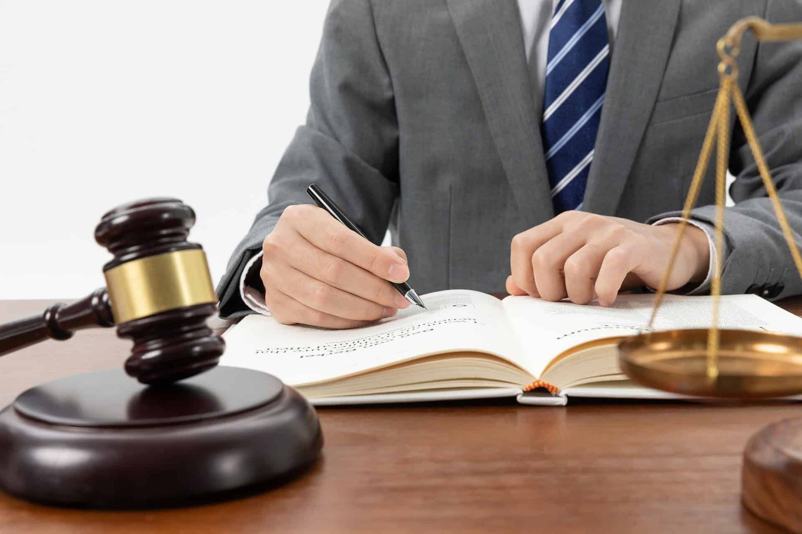 Trial reveals false testimony in relation to expensive night with a transsexual prostitute