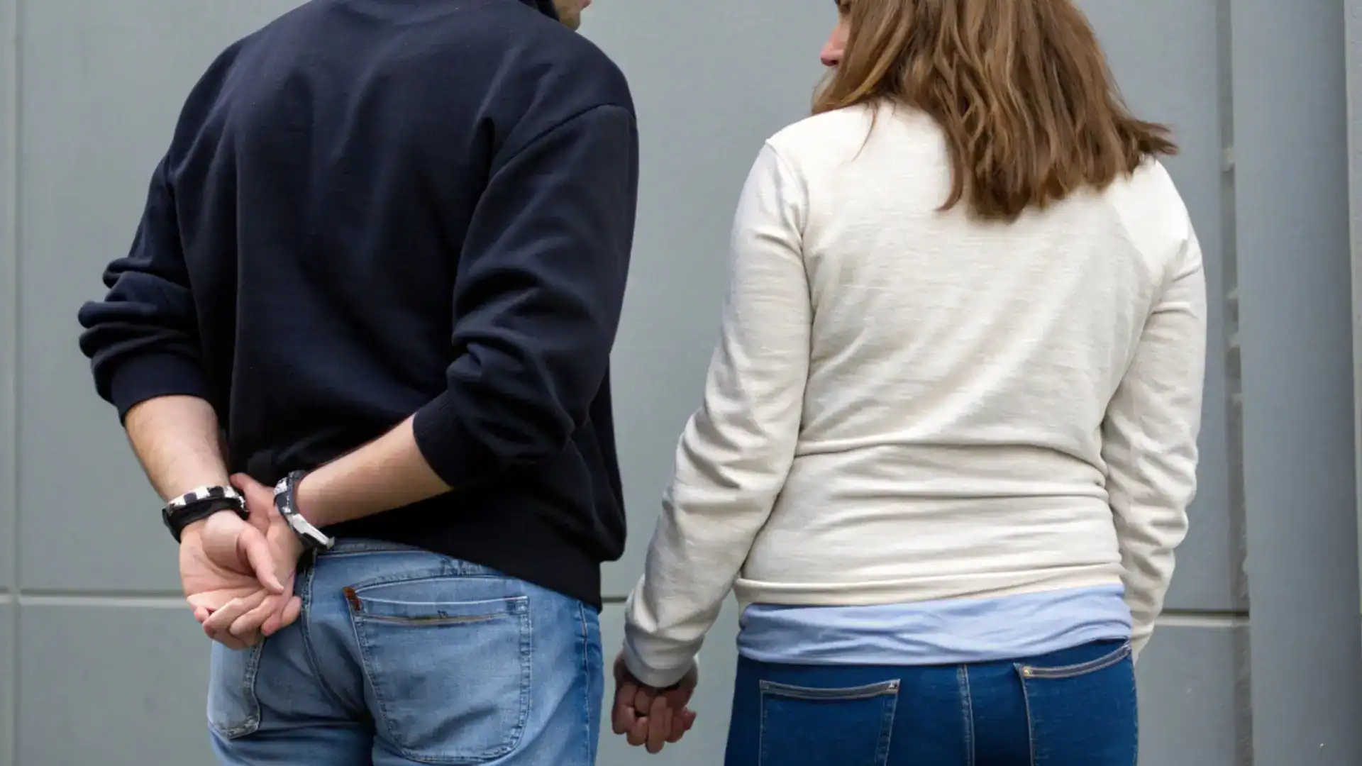 Hungarian couple arrested for running illegal brothel in Wels